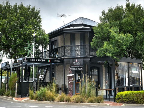 Amadio Wines Kangaroo Island Cellar Door - Restaurants Sydney 0