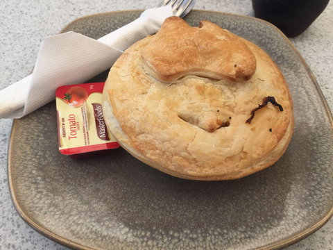 Baker's Delight - Deniliquin - Restaurants Sydney 0