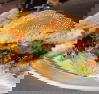 The Commercial Hotel - Restaurants Sydney