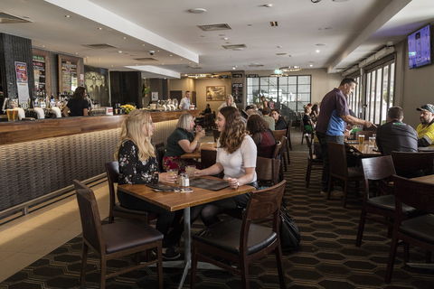 Royal Hotel - Restaurants Sydney 1