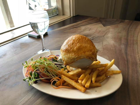 Bowning Hotel Dining - Restaurants Sydney 0