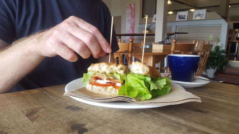 Caseys Cafe - Restaurants Sydney 0