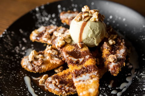 Hotel Beach House Garden City - Restaurants Sydney 0