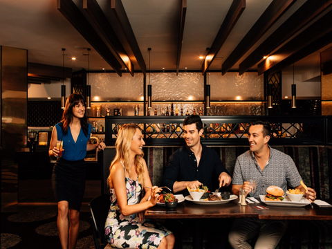 Steelers Leagues Club - Restaurants Sydney 2