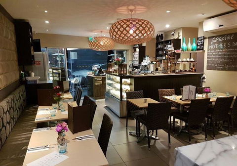 Sunrise Takeaway - Restaurants Sydney 4