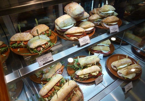 Hello Kitty Cafe - Restaurants Sydney 5