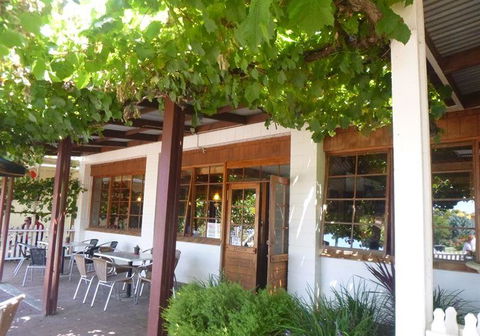 Lyndoch Bakery & Restaurant - Restaurants Sydney 5