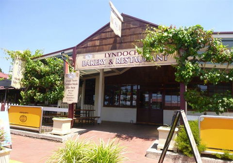 Lyndoch Bakery & Restaurant - Restaurants Sydney 6