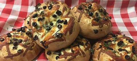 Belluci's Woden - Restaurants Sydney 0