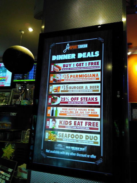 Airport Tavern - Restaurants Sydney 16