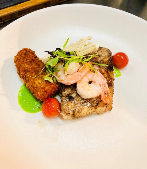 Essence Bar & Grill - Restaurants Sydney 6