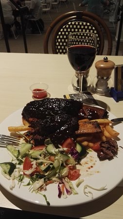 Broadbeach Bowls Club - Restaurants Sydney 0