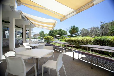 SurfAir Beach Hotel - Restaurants Sydney 4