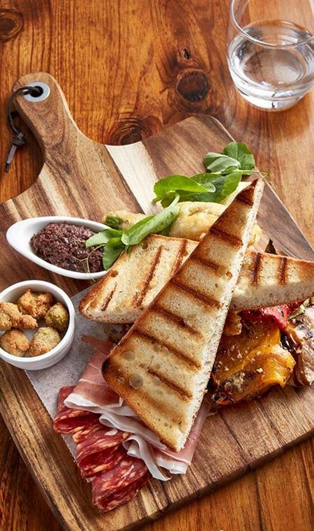 Lemon Grass Thai - Restaurants Sydney 4