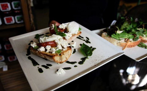 Worn-Out-Wares Cafe - Restaurants Sydney 11