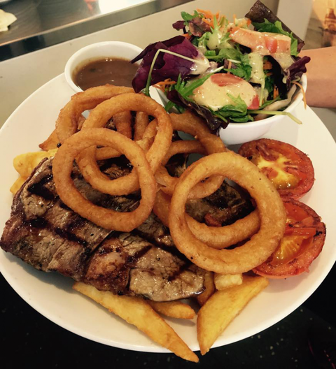 Kirra Beach Hotel - Restaurants Sydney 3