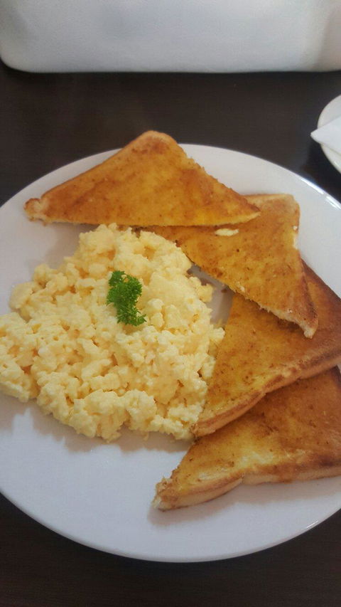 The Signature Cafe - Restaurants Sydney 4