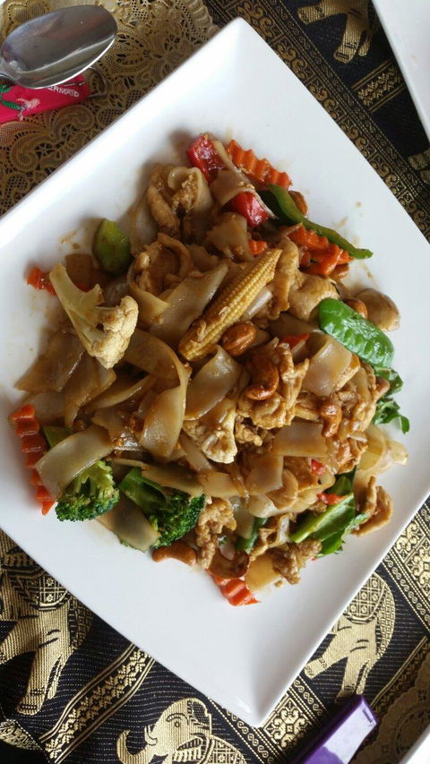 Kob's Thai Kitchen - Restaurants Sydney 4