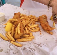 Birds Fish Bar - Bowen Fishermans Seafood Company PTY. LTD. - Restaurants Sydney