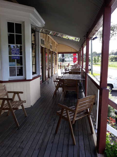 Dugandan Hotel - Restaurants Sydney 4