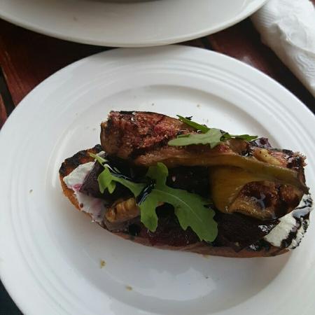 The Snug Public House - Restaurants Sydney 0