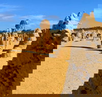 Pinnacles Desert Private Day Tour - Restaurants Sydney