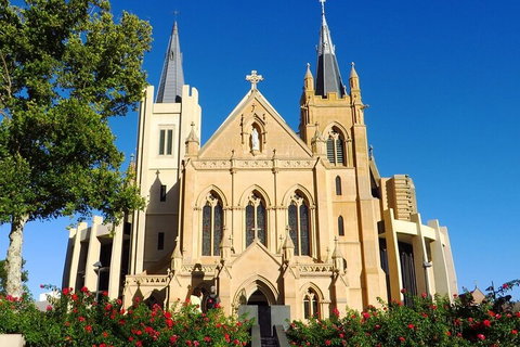 Perth Scavenger Hunt: Perched On A Swan - Restaurants Sydney 1