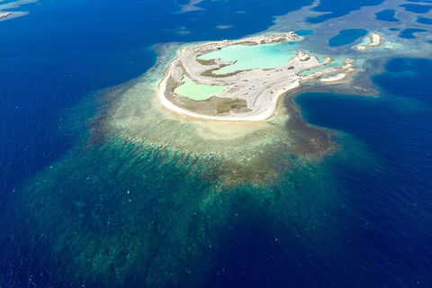 Abrolhos Islands Fixed-Wing Scenic Flight - Restaurants Sydney 4