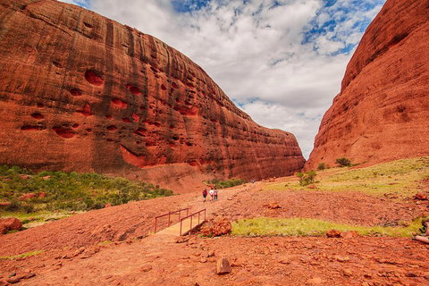 Kata Tjuta Sunrise And Valley Of The Winds Half-Day Trip - Restaurants Sydney 3