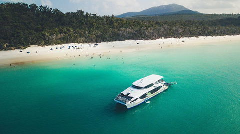 Whitehaven Beach And Daydream Island Cruise - Restaurants Sydney 1