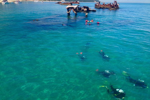 Adventure Moreton Island Scuba Dive Tour - Restaurants Sydney 0