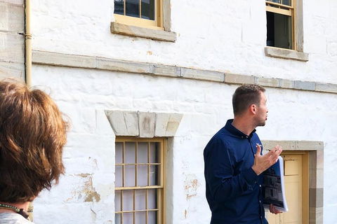 Convicts And The Rocks: Sydney's Walking Tour Led By Historian - Restaurants Sydney 2