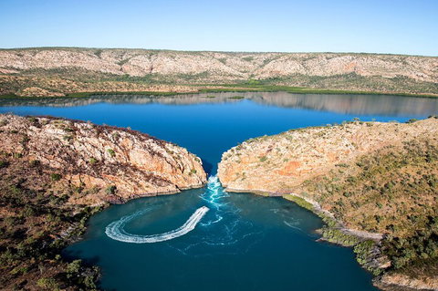 Buccaneer Explorer - Restaurants Sydney 4