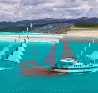 2-Day Whitsundays Sailing Adventure SV Whitehaven - Restaurants Sydney