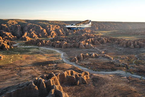 Bungle Bungle Scenic Flights, Domes & Cathedral Gorge Walk - Restaurants Sydney 1