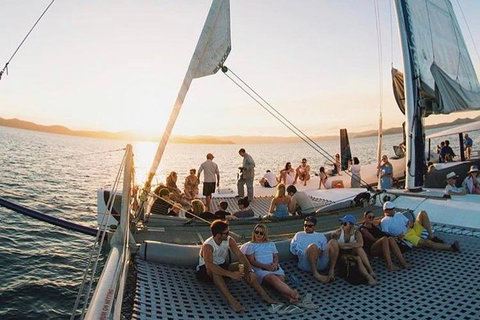 Sunset Sail In The Whitsundays - Restaurants Sydney 3