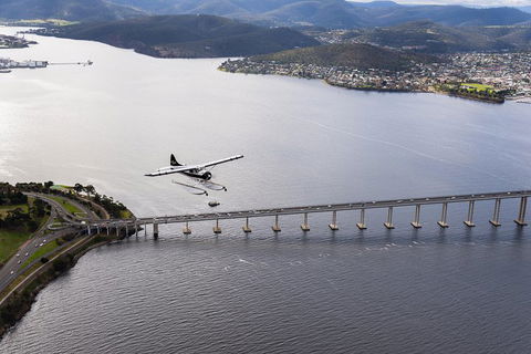 30-Minute Hobart Scenic Flight - Restaurants Sydney 0