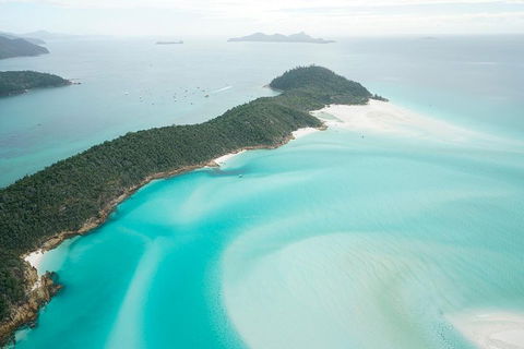 Whitehaven Beach And Hill Inlet Lookout Full-Day Snorkeling Cruise By High-Speed Catamaran - Restaurants Sydney 1