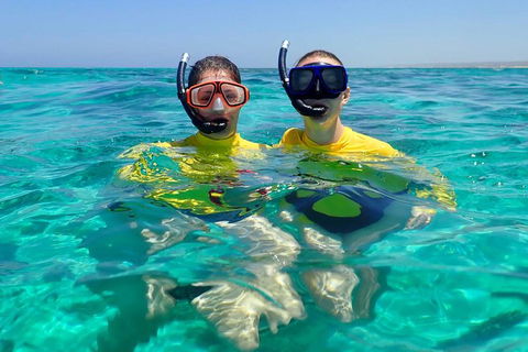 Lagoon Explorer - Ningaloo Reef Full-Day Kayaking And Snorkeling Adventure - Restaurants Sydney 4