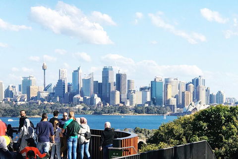 Sydney Harbour Ferry With Taronga Zoo Entry Ticket - Restaurants Sydney 0