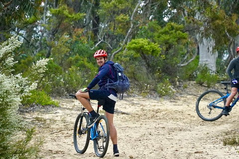 Blue Mountains Hanging Rock SELF-GUIDED Mountain Bike Hire Service - Restaurants Sydney 4
