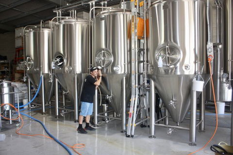 Hipster Sipster Brewery And Distillery Tour - Restaurants Sydney 1