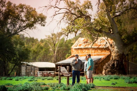 Yura Udnyu - Our Culture, Your Culture (Aboriginal Cultural Walk) - Restaurants Sydney 0