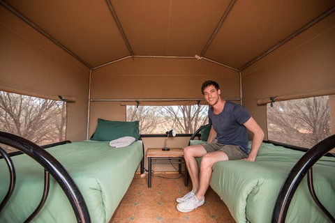 6 Day Red Centre Explorer With Accommodation - Restaurants Sydney 5