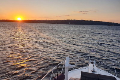 Sydney Harbour Side Restaurant Dinner and Twilight Cruise