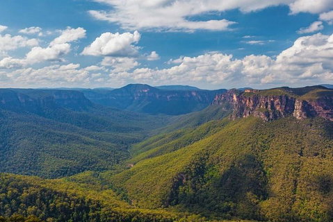 Blue Mountains Private Tour From Sydney With Jenolan Caves - Restaurants Sydney 1
